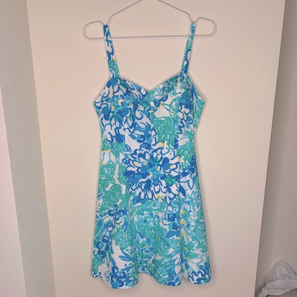 Lilly Pulitzer Dresses & Skirts - Lilly Pulitzer Blue Floral Dress